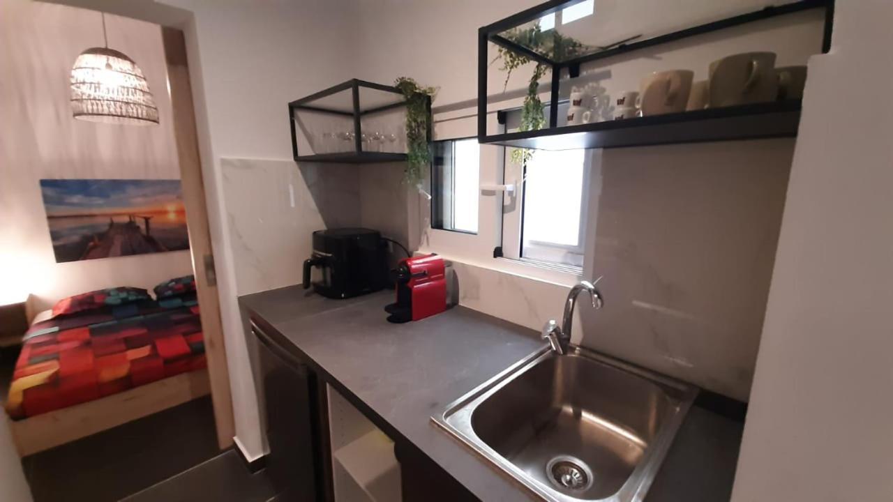 Dorian Apartment คอสทาวน์ ภายนอก รูปภาพ
